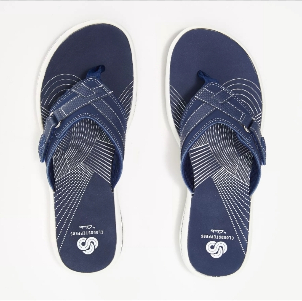 Clarks Women's Breeze Sea Flip Flop Navy Beach Water Vacation Travel Sandal 10